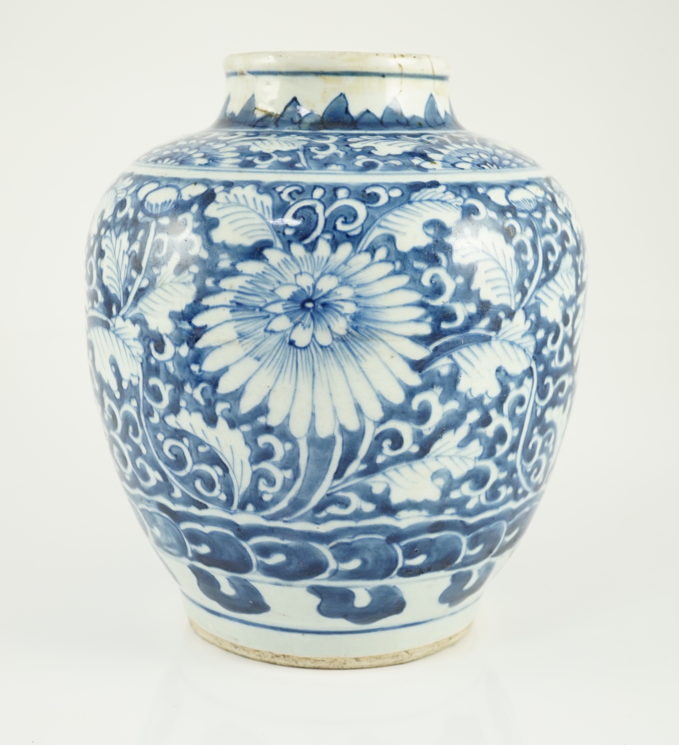 A 17th century Chinese blue and white jar, Shunzhi or Kangxi period